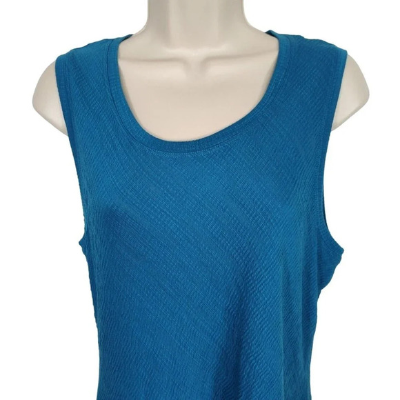 Melissa Paige Blue Texture Tank Tunic Top Women Size M Asymmetric Hem Sleeveless - Picture 2 of 7